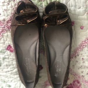 Kenneth Cole Brown Flats